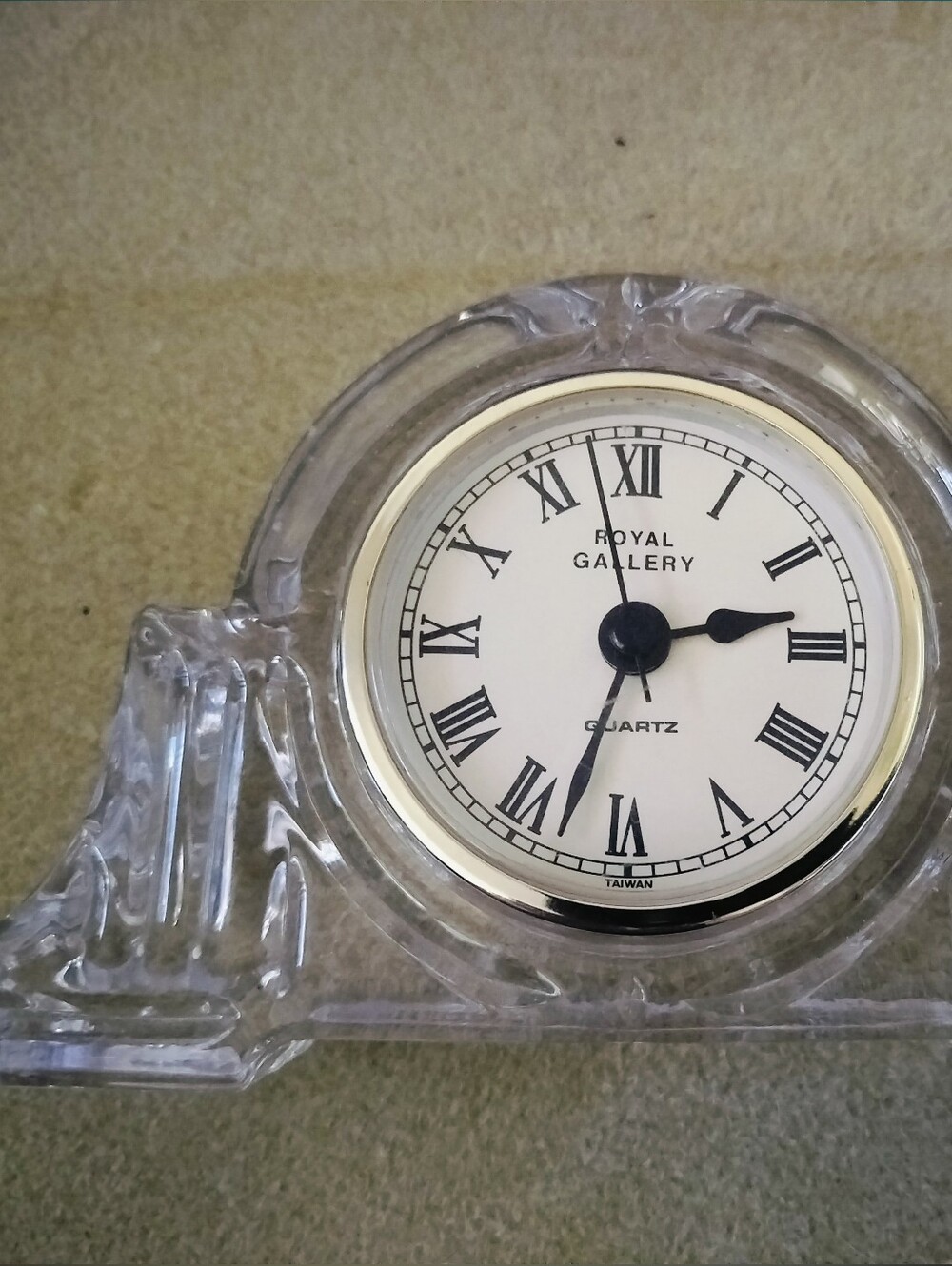 Vintage Royal Gallery 24% Lead Crystal Desk Clock Quartz, Needs Battery